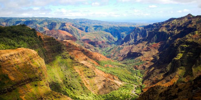 spectacular_waimea_canyon