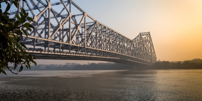 Howrah-bridge-on-river-Hooghly