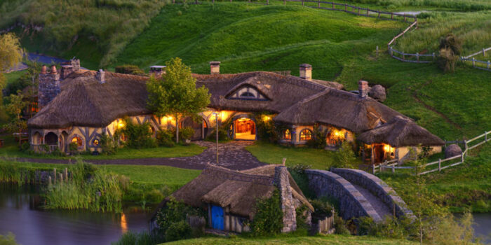 Hobbiton Movie Set